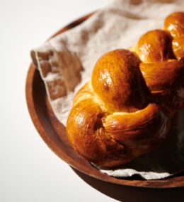 How to Make Classic Challah Bread: A Braided Loaf Full of Flavor and Tradition